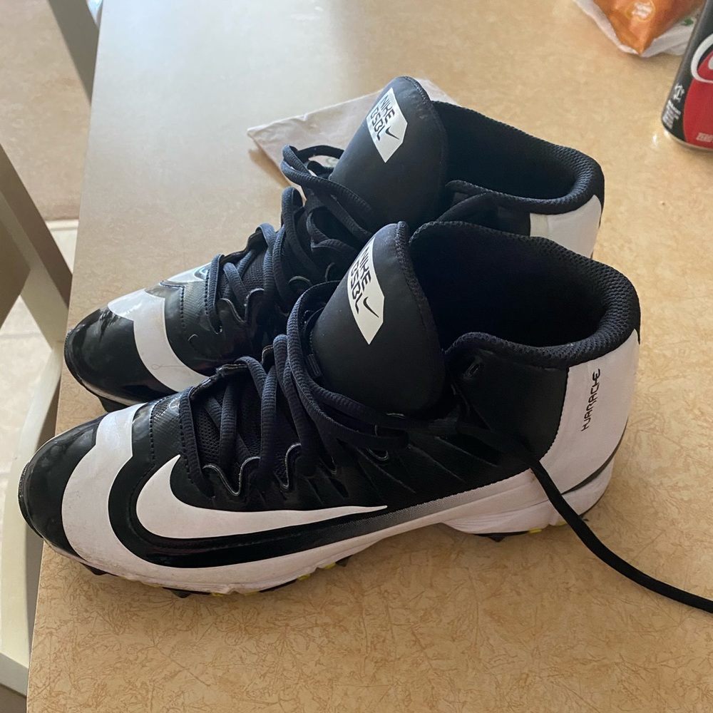 Size 7 Men’s Cleats